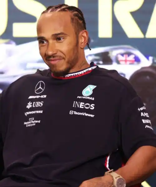 Mercedes, Lewis Hamilton suona la carica in vista della gara