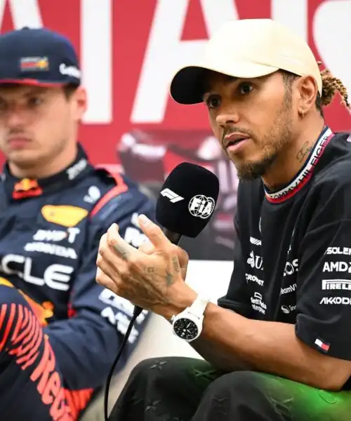 ‘Attento Verstappen’: Wolff e Hamilton al contrattacco. Foto