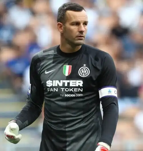 Samir Handanovic stronca chi lo critica