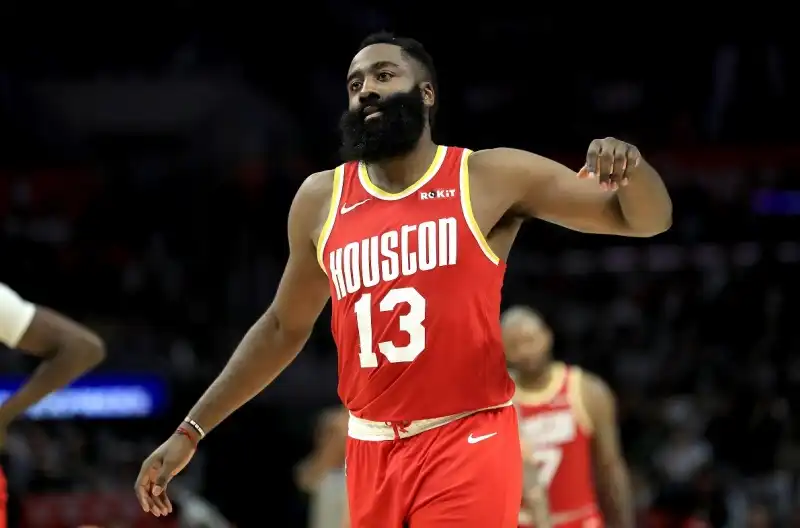 NBA: durissimo sfogo del ribelle Harden