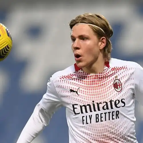 Jens Petter Hauge, ufficiale l’arrivederci al Milan