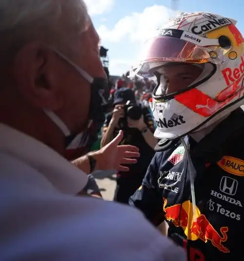 F1, Helmut Marko sa cosa manca a Max Verstappen nella lotta con Lewis Hamilton