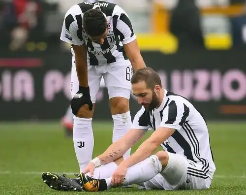 Juventus nei guai: si fermano Higuain e Bernardeschi