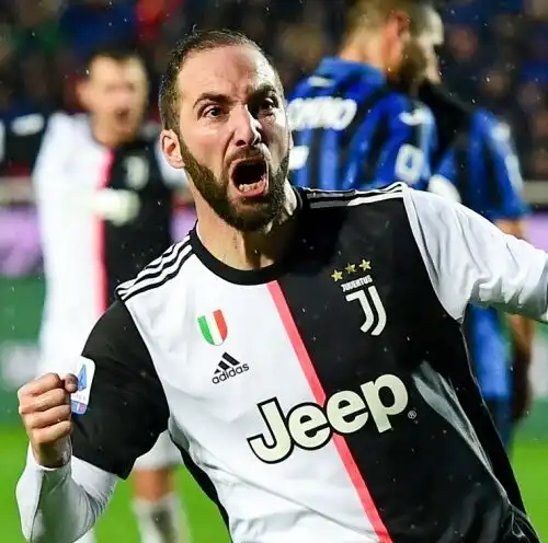 Juventus-Higuain, il papà smentisce tutto