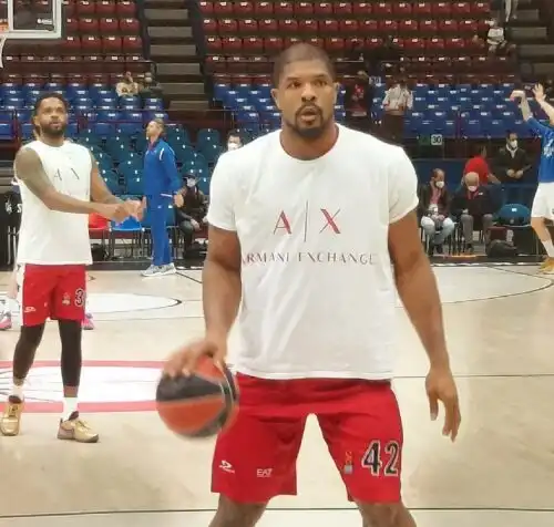 Kyle Hines risolleva la sua Olimpia Milano