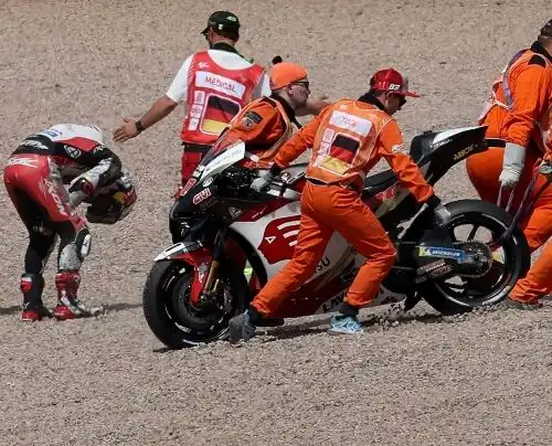 La Honda naufraga senza Marc Marquez: peggior risultato di sempre