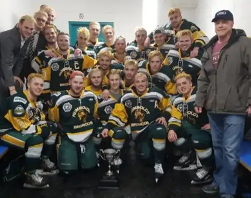 Canada, morti in un incidente 14 giocatori di hockey