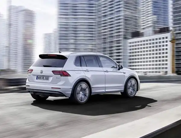 Al Salone di Francoforte Volkswagen ha presentato la nuova Tiguan 2016.
