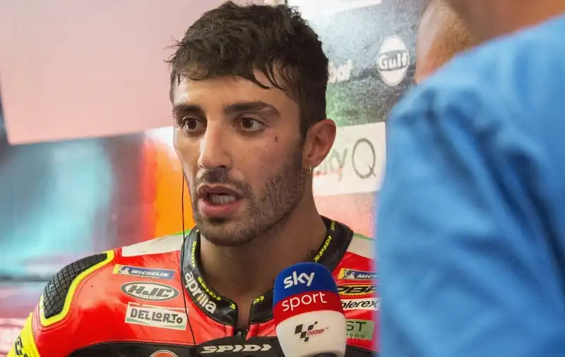 MotoGp: Andrea Iannone torna in moto con Romano Fenati