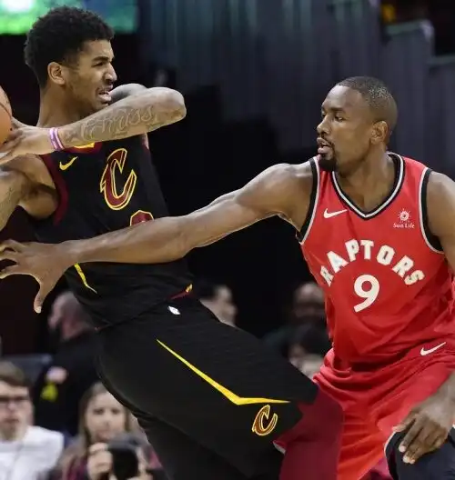 NBA, rissa e pugni in campo