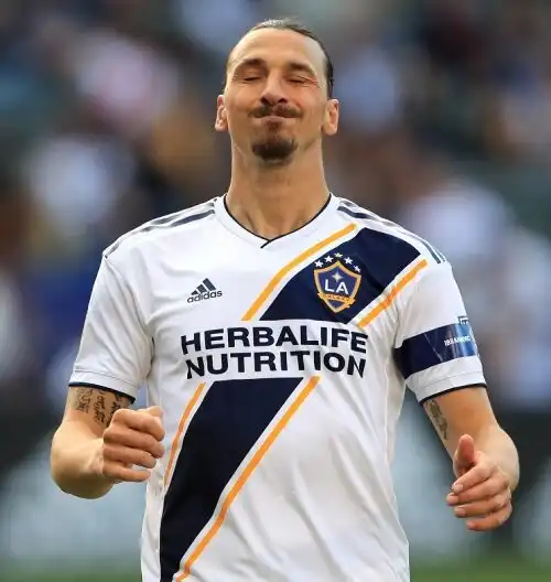 Ibrahimovic, occhiolino di Raiola a Milan e Napoli