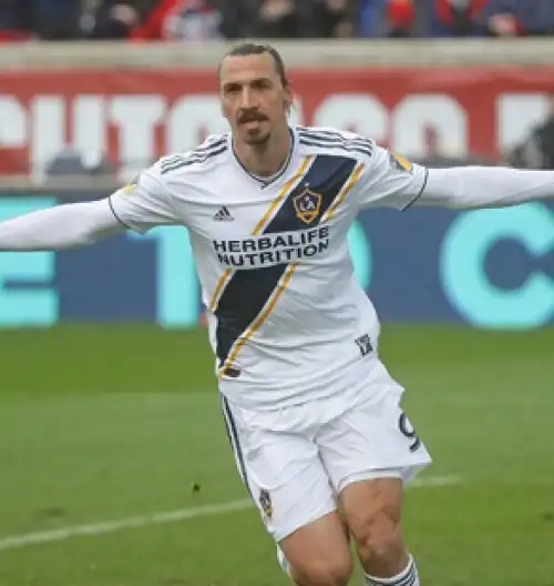 Ibrahimovic, “epico” saluto ai tifosi dei Galaxy