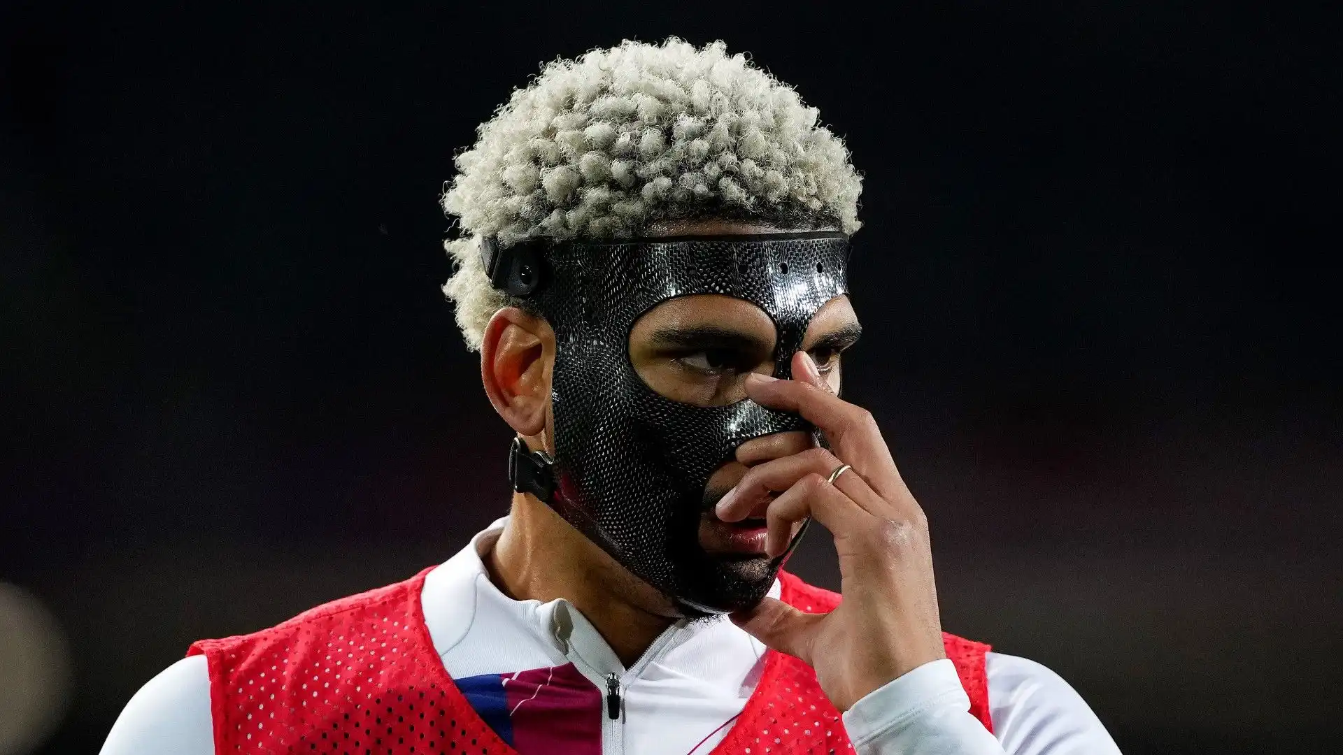 Il Bayern Monaco continua a sognare lo squalo mascherato: foto
