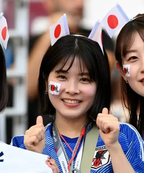 Il Giappone ha dei tifosi speciali: le bellissime foto