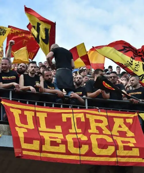 Il Lecce si tiene uno degli eroi della promozione
