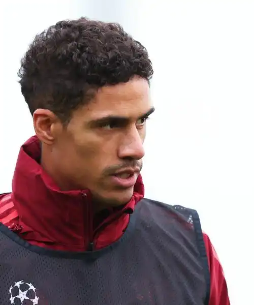 Il Manchester United ha deciso il futuro di Varane: foto