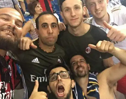 Il tifoso rossonero compra ‘originale’