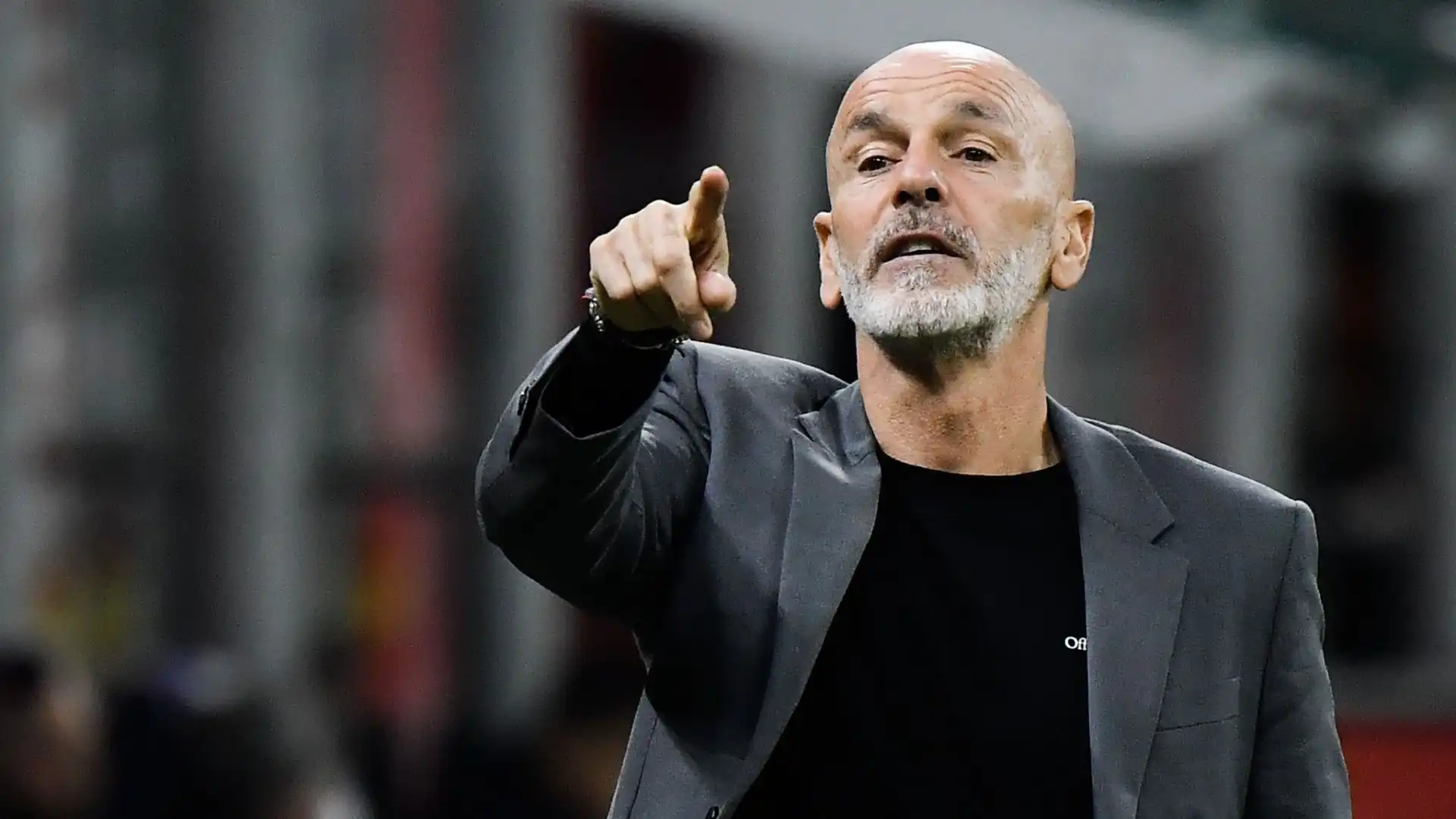 Il prossimo rinforzo del Milan potrebbe arrivare dal Feyenoord: immagini
