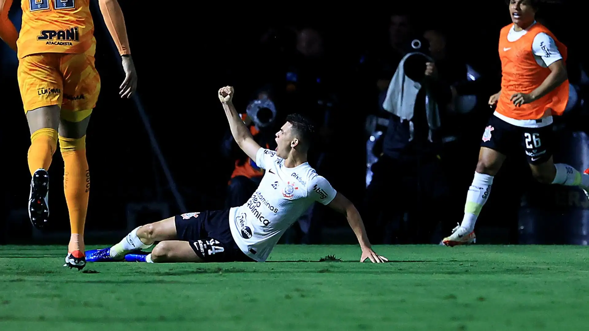 Moscardo è stato paragonato al centrocampista inglese Declan Rice