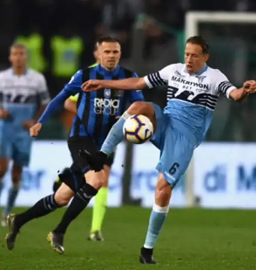 Lazio, Lucas Leiva operato al ginocchio