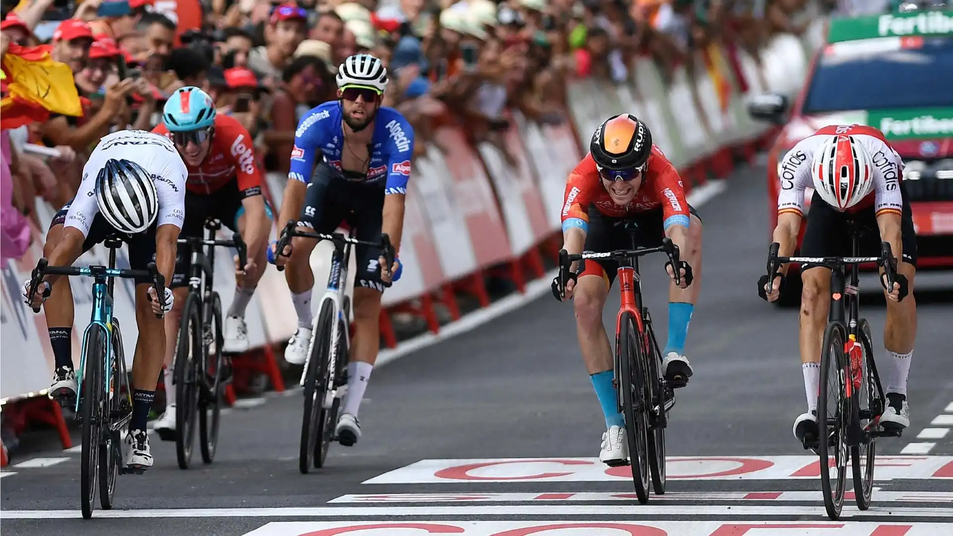 Incredibile beffa alla Vuelta