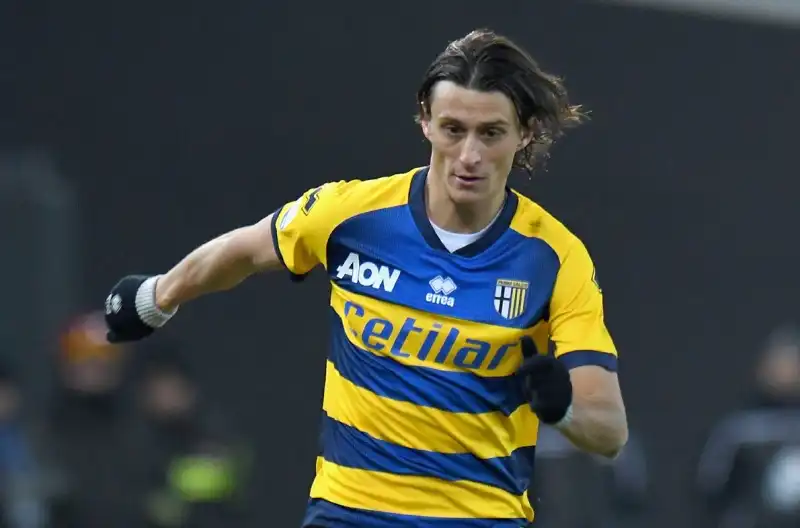 Parma, Roberto Inglese rinvia il suo futuro