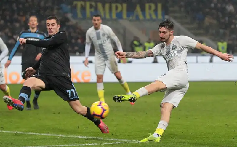 Dopo lo 0-0 dei minuti regolamentari, nei supplementari segnano Immobile e Icardi. Ai rigori, dopo l'erorre di Nainggolan e Leiva a realizzare quello decisivo.