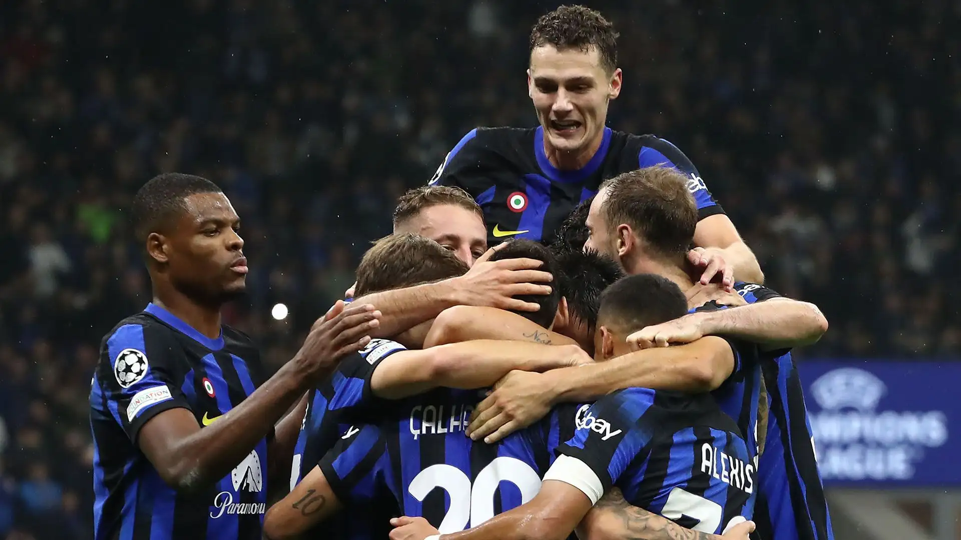 "Per me è possibile che conquistino la seconda stella e la Champions League" ha annunciato
