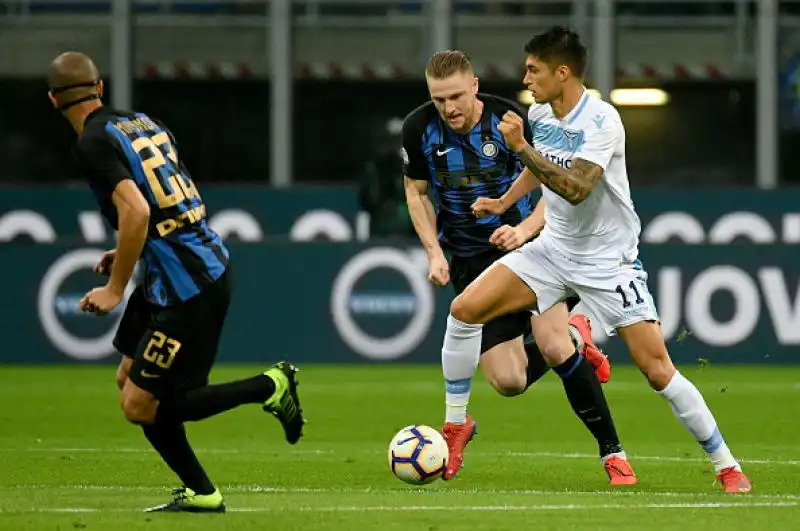 La squadra di Simone Inzaghi è passata in vantaggio nel primo tempo con Milinkocis-Savic ed ha poi contenuto la veemente reazione dei nerazzuri.