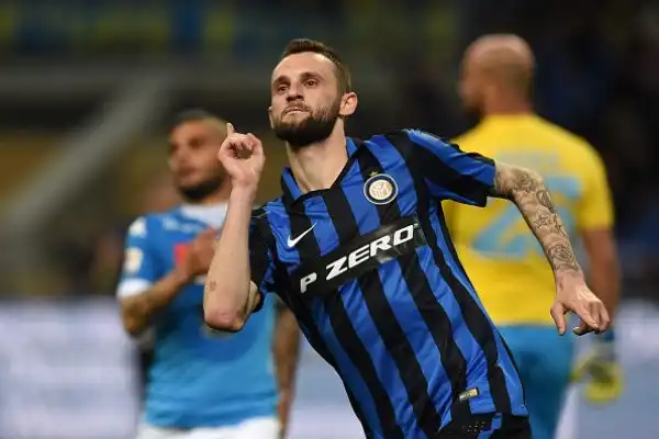 Brozovic 7. Torna "epic" per i tifosi nerazzurri col pesantissimo gol del 2-0 sul finire del primo tempo.