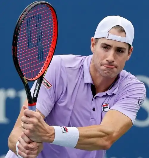 Jannik Sinner: John Isner ad occhi spalancati