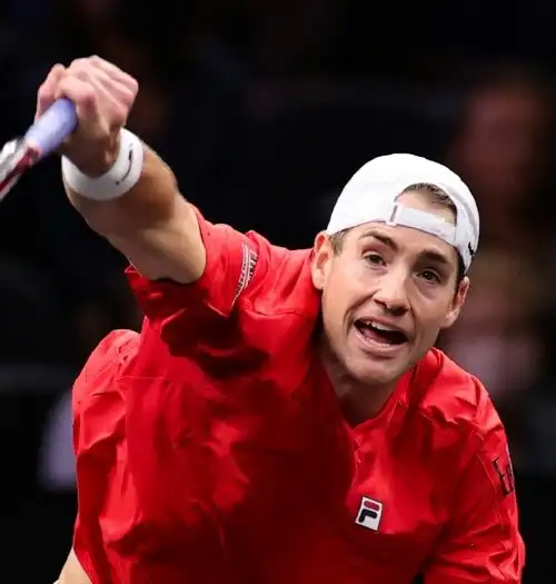 John Isner sbalordito da Jannik Sinner: “Non mi era mai successo”