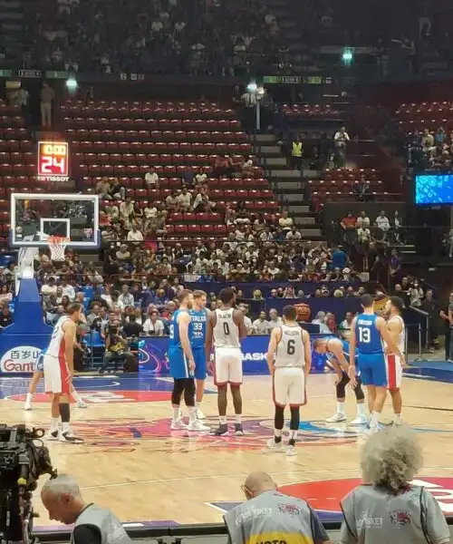 L’Italbasket travolge la Gran Bretagna: ora sfida alla Serbia a Berlino