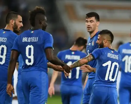 L’Italia di Balotelli dura un tempo, ma vince