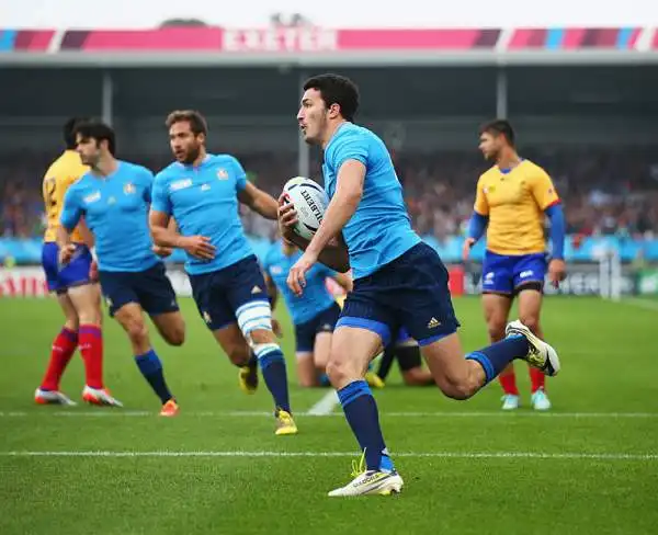 Nel giorno dell'addio all'azzurro di Mauro Bergamasco, l'Italrugby chiude i Mondiali inglesi con una vittoria e grazie al terzo posto nel girone si qualifica ai prossimi Mondiali del 2019 in Giappone.