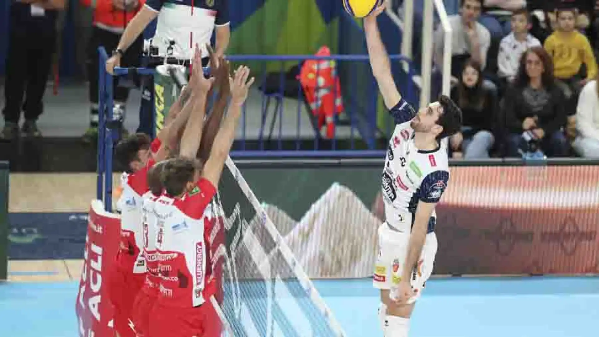 Nell'anticipo del 4° turno di Regular Season in SuperLega Credem Banca 2023/24, l'Itas Trentino si conferma vincente.