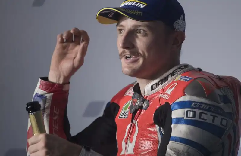 Ducati, Jack Miller strapazza Joan Mir