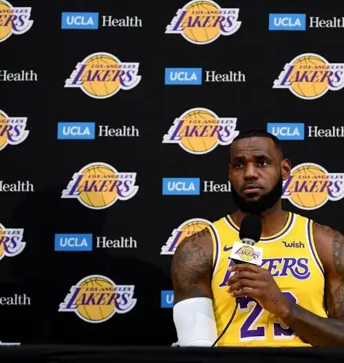 NBA, Thompson ridimensiona James