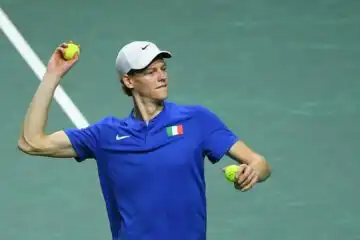 Jannik Sinner chiude l’anno in bellezza