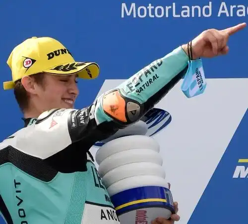 Moto3, ad Aragon la spunta Masia