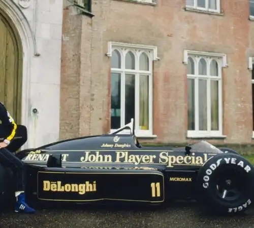 Addio a Johnny Dumfries, fu compagno di Ayrton Senna