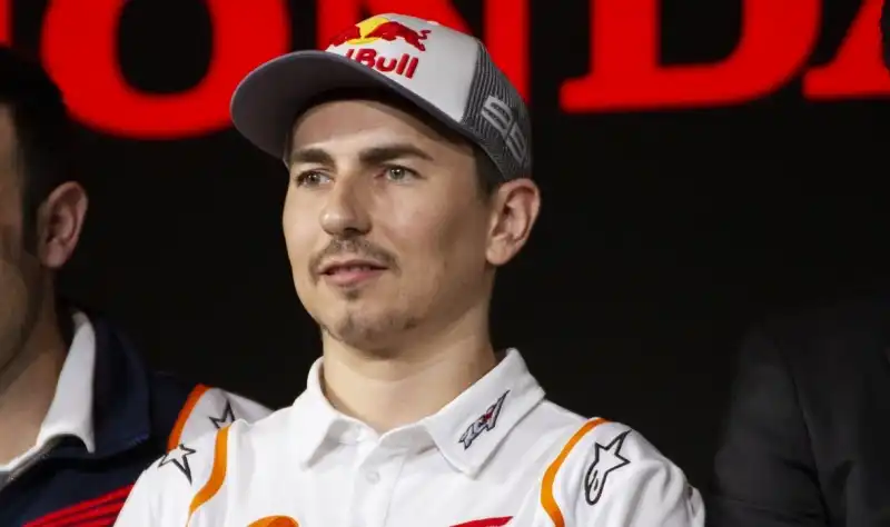 MotoGp, Jorge Lorenzo schietto su Valentino Rossi e Ducati