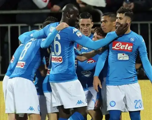 Jorginho imita Lichtsteiner