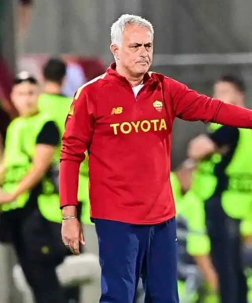 Disfatta Roma, Jose Mourinho mette da parte il bastone