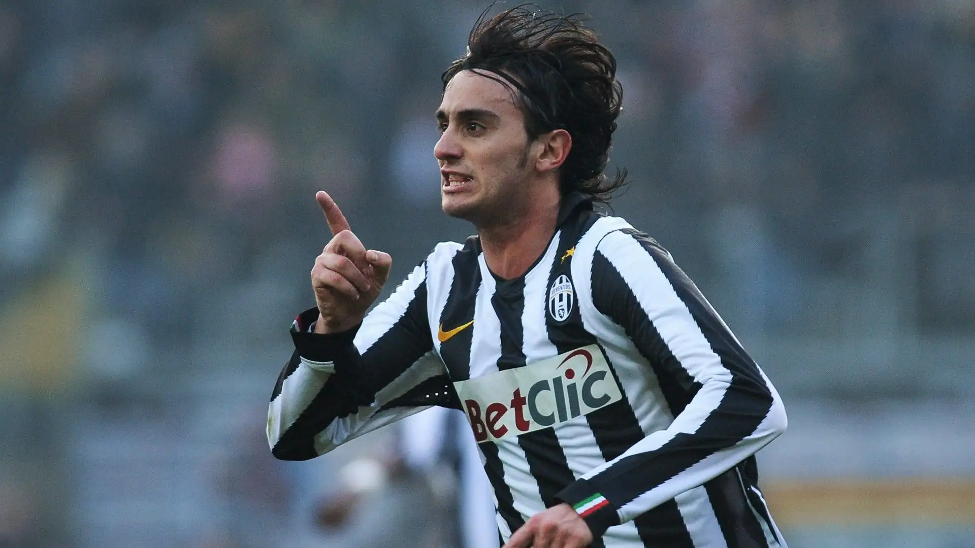 Lo ricordiamo soprattutto con Fiorentina e Milan ma Alberto Aquilani ha giocato anche nella Juve. In bianconero le cose non sono andate bene: 2 gol in 34 partite 
