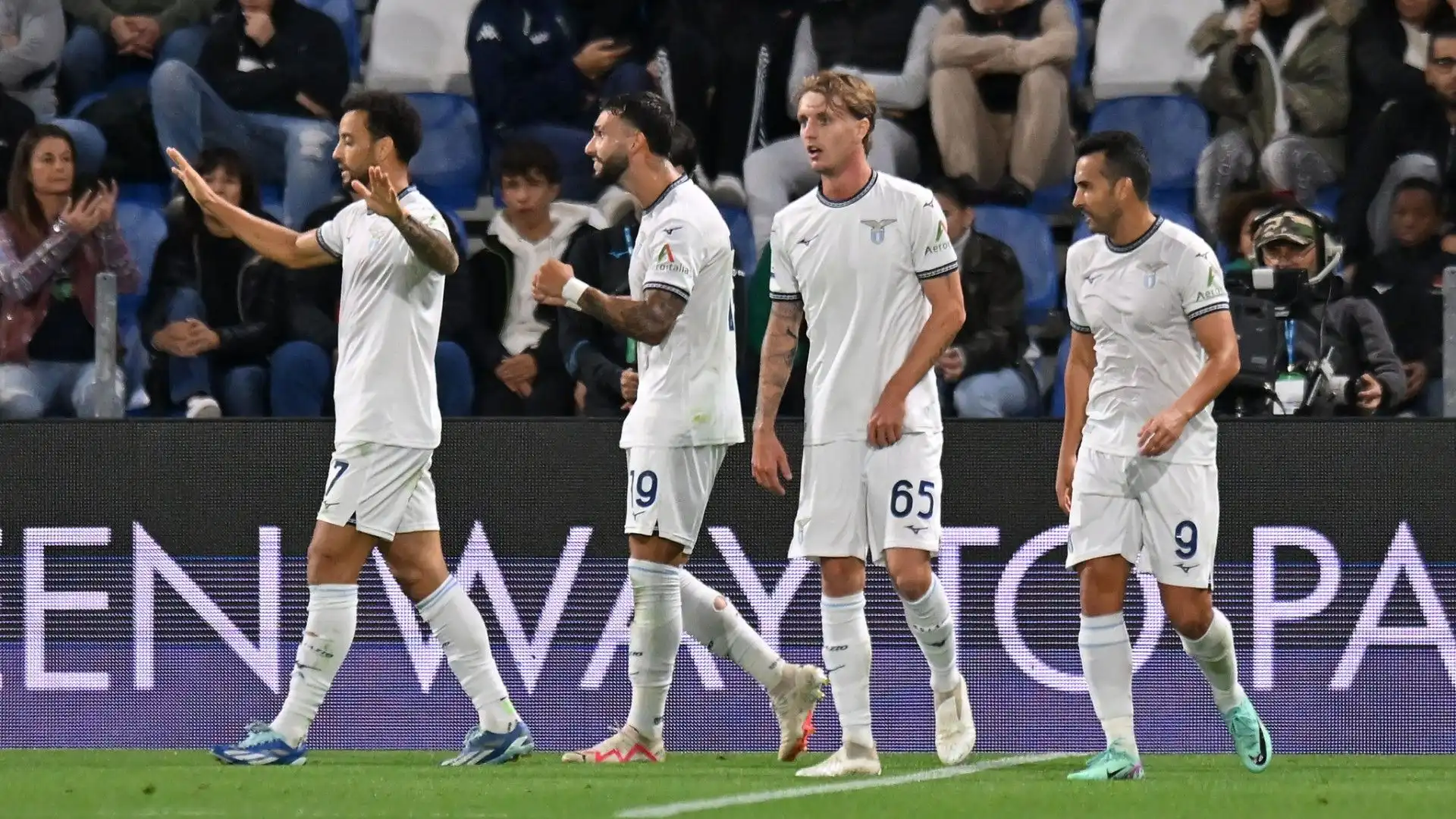 Juventus: colpo gratis dalla Lazio. Immagini
