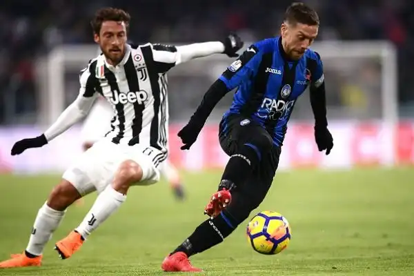 Grazie a un rigore di Pjanic la Juve piega l'Atalanta replicando l'1-0 di Bergamo.
