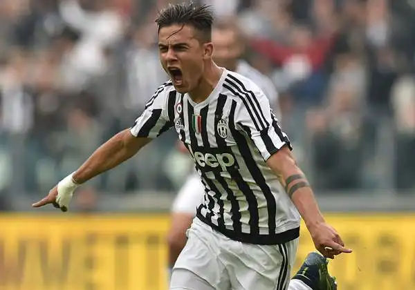 I bianconeri allo Stadium regolano l'Atalanta per 2-0, grazie alle reti di Dybala e Mandzukic. Nel finale Pogba si fa parare un rigore, procurato da Dybala, da Sportiello.