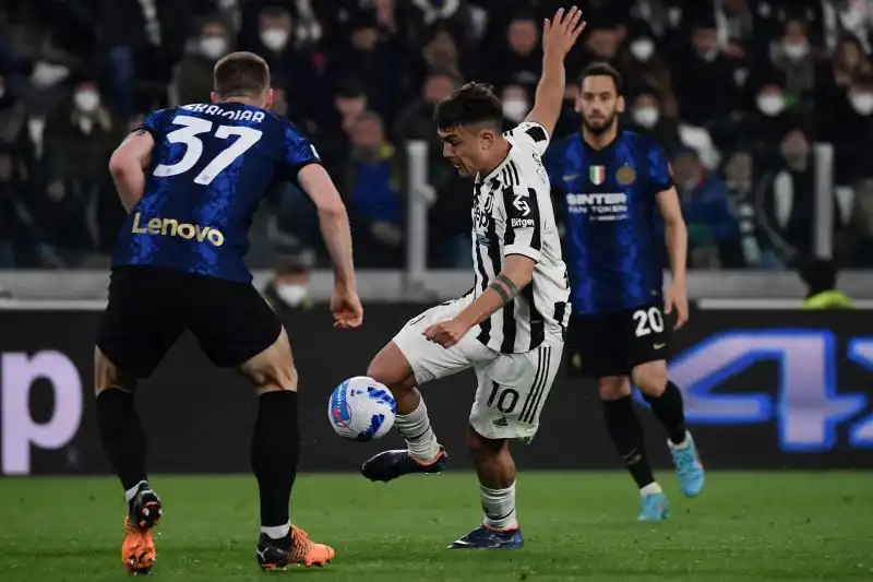 L'Inter ha battuto per 1-0 la Juventus grazie a un rigore di Calhanoglu
