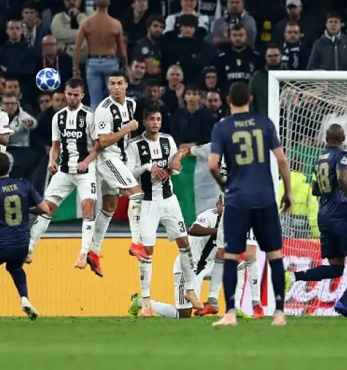 Ronaldo da urlo, ma la Juventus si butta via